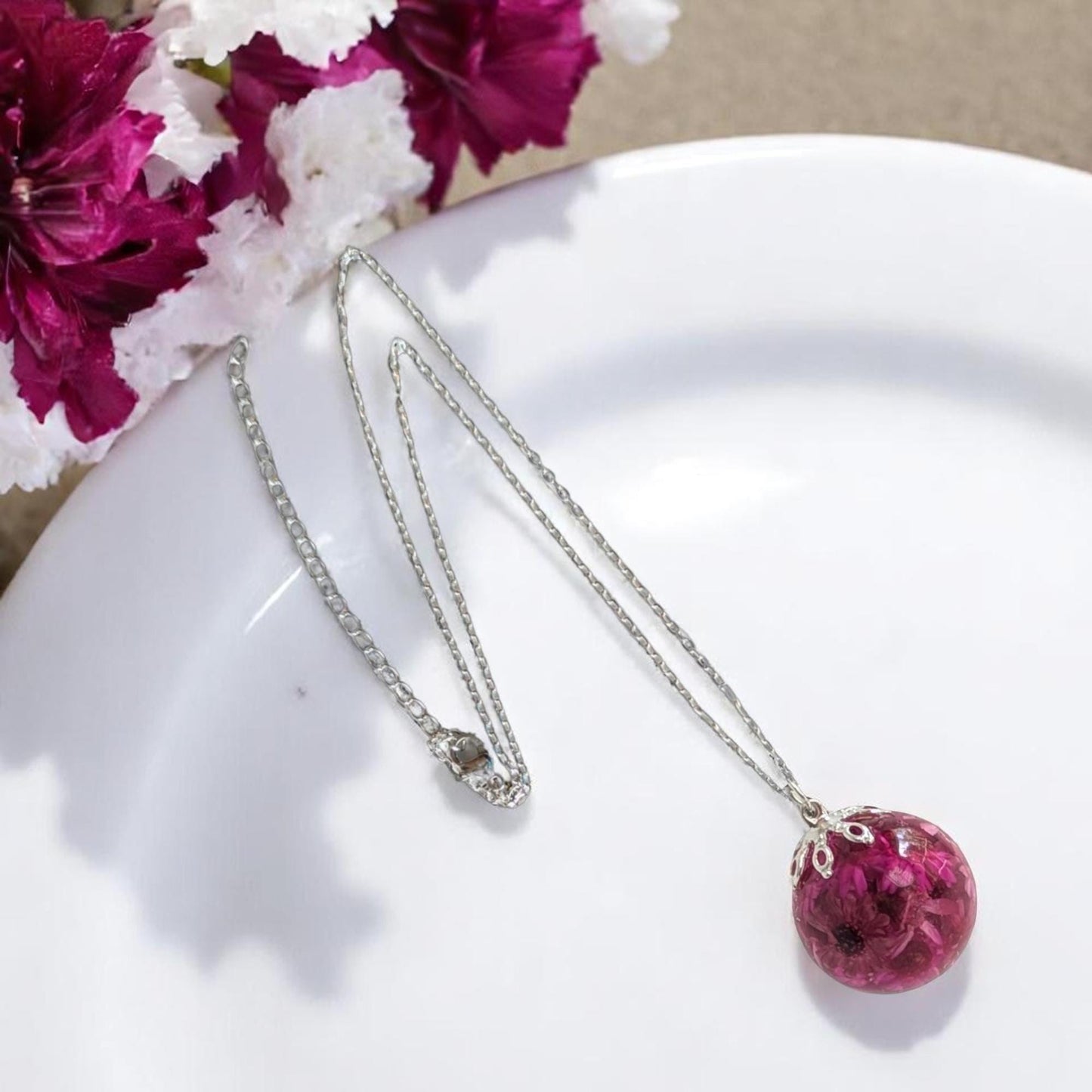Real Dried Daisy Flower Pendant Necklace
