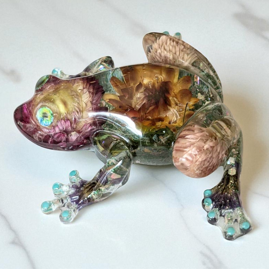 Left Side view of handmade resin frog figurine with real flowers – charming nature-inspired gift for women or collectors