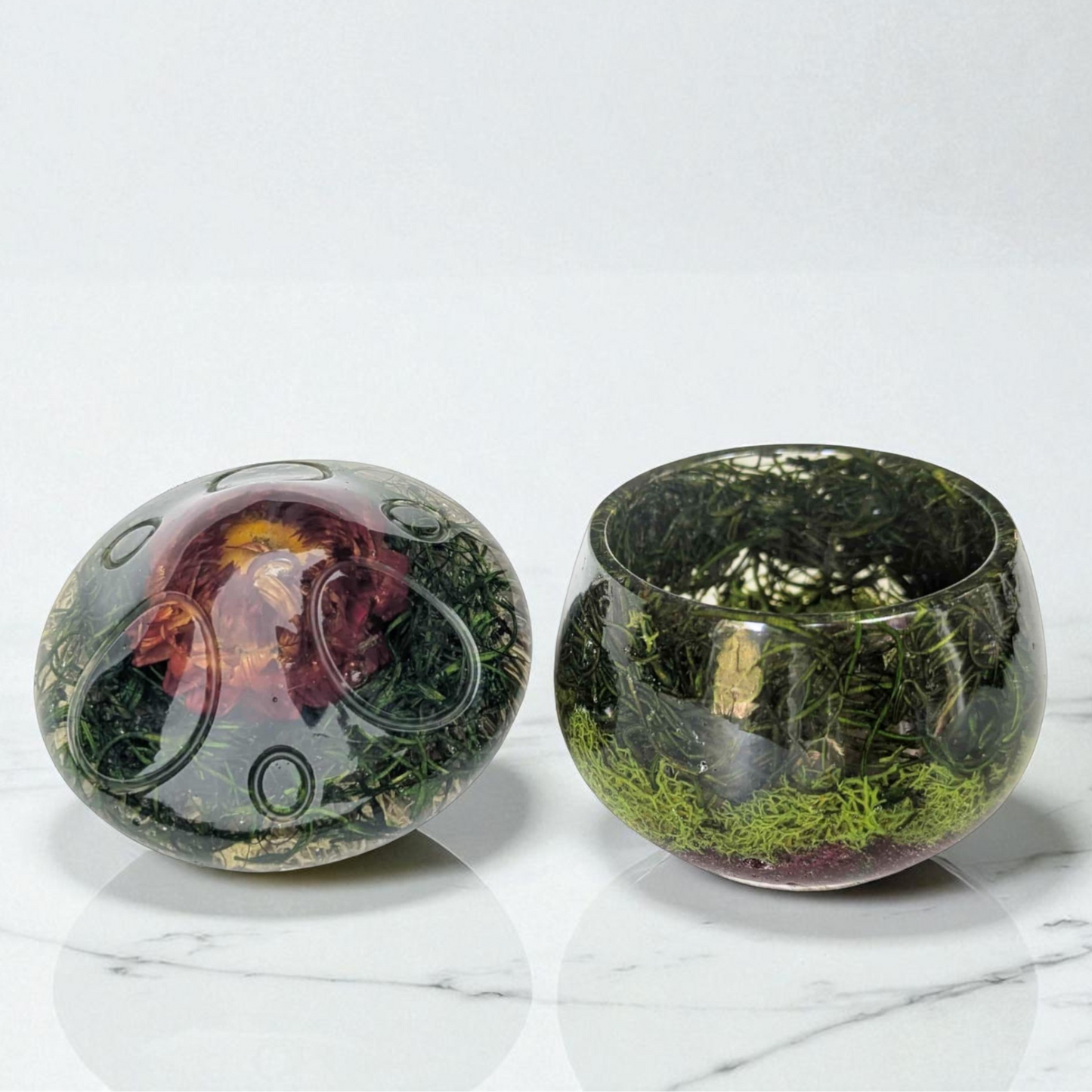 Resin Mushroom Trinket Jar with Real Moss & Dried Flowers – Handmade Nature-Inspired Storage Box