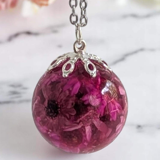 Real Dried Daisy Flower Pendant Necklace